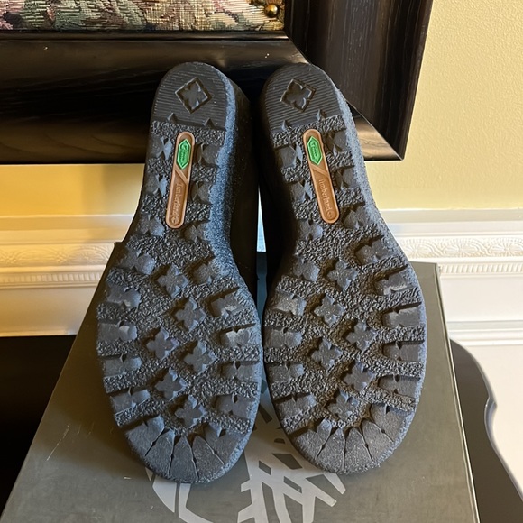 Timberland black womens suede Leather Lace-Up wedge Boot . worn once size 6.5 - Picture 4 of 5